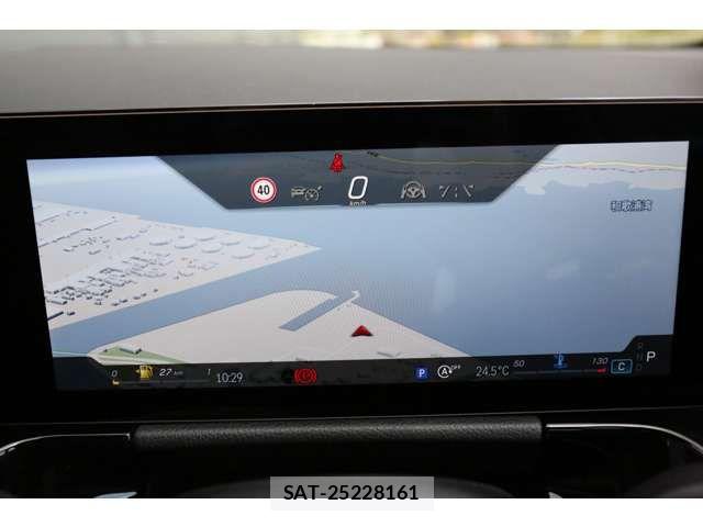 Mercedes Benz GLA-CLASS 2025-07 8880737-18