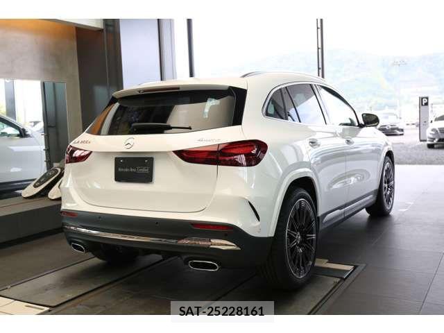 Mercedes Benz GLA-CLASS 2025-07 8880737-7