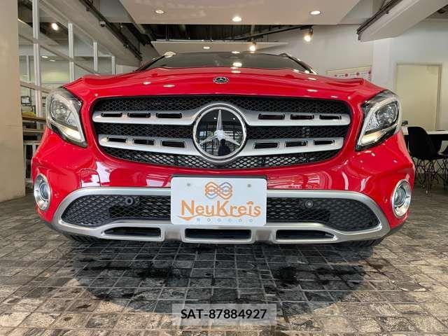 Mercedes Benz GLA-CLASS 2018-01 8880740-14