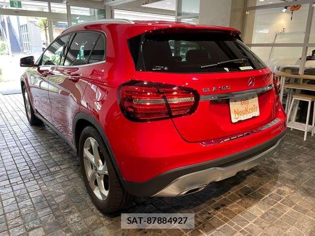 Mercedes Benz GLA-CLASS 2018-01 8880740-18