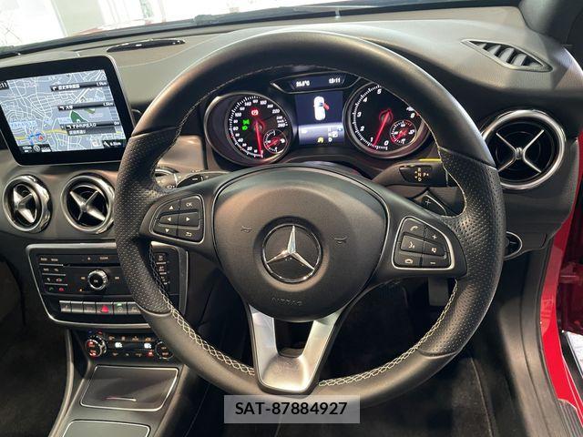 Mercedes Benz GLA-CLASS 2018-01 8880740-24