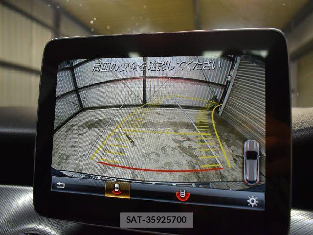 Mercedes Benz GLA-CLASS 2018-09 8880739-9