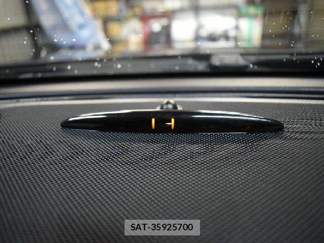 Mercedes Benz GLA-CLASS 2018-09 8880739-10