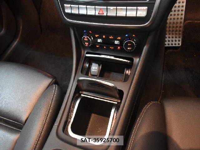 Mercedes Benz GLA-CLASS 2018-09 8880739-11