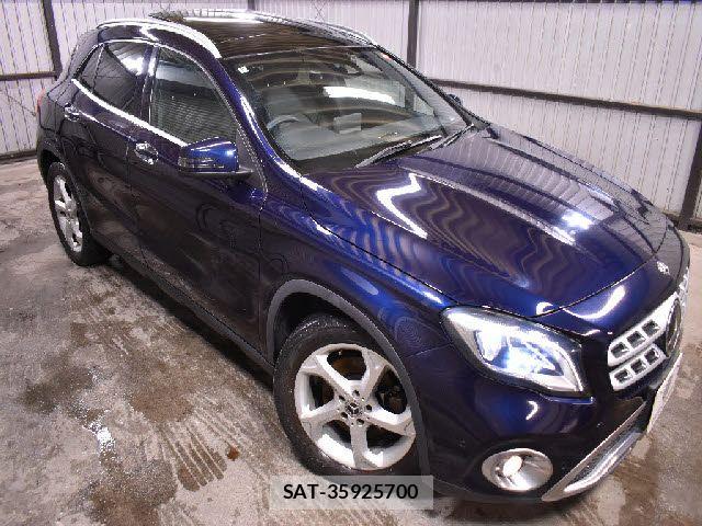 Mercedes Benz GLA-CLASS 2018-09 8880739-22