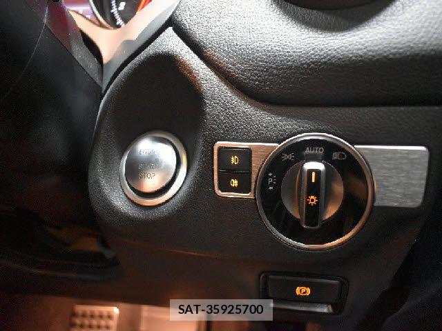 Mercedes Benz GLA-CLASS 2018-09 8880739-3