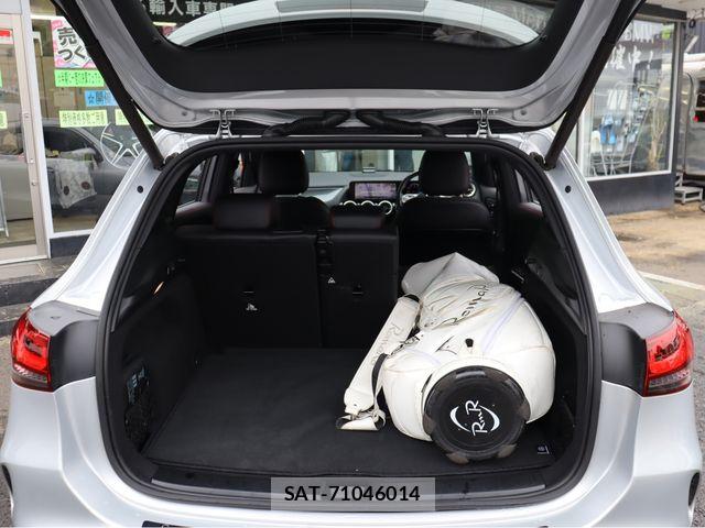Mercedes Benz GLA-CLASS 2021-01 8880738-26