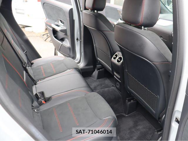 Mercedes Benz GLA-CLASS 2021-01 8880738-3