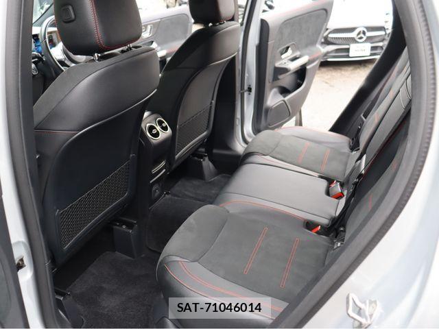 Mercedes Benz GLA-CLASS 2021-01 8880738-5