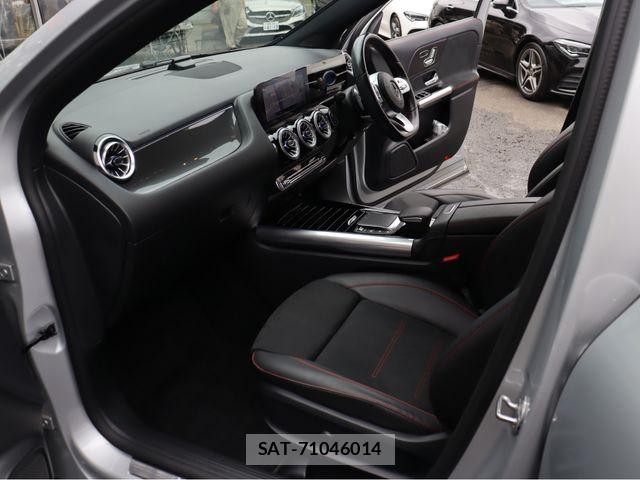 Mercedes Benz GLA-CLASS 2021-01 8880738-6