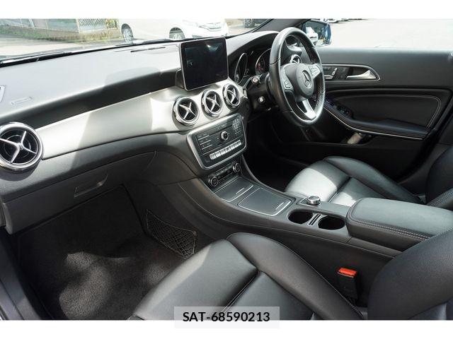 Mercedes Benz GLA-CLASS 2017-04 8883901-25