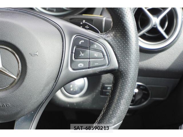 Mercedes Benz GLA-CLASS 2017-04 8883901-29