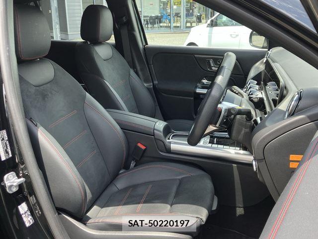 Mercedes Benz GLA-CLASS 2025-05 7501472-6