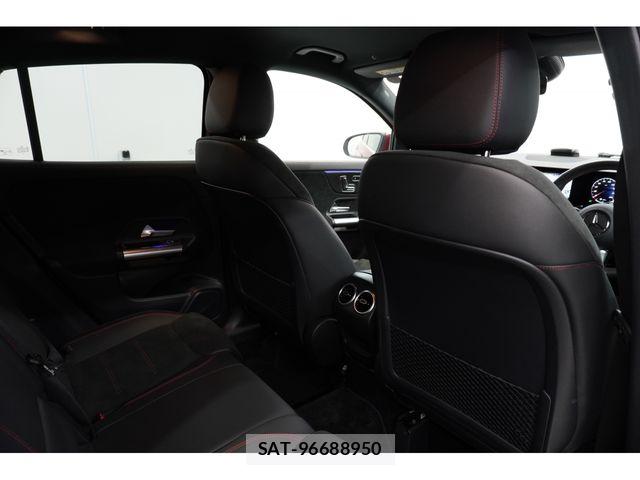 Mercedes Benz GLA-CLASS 2024-10 7962593-12
