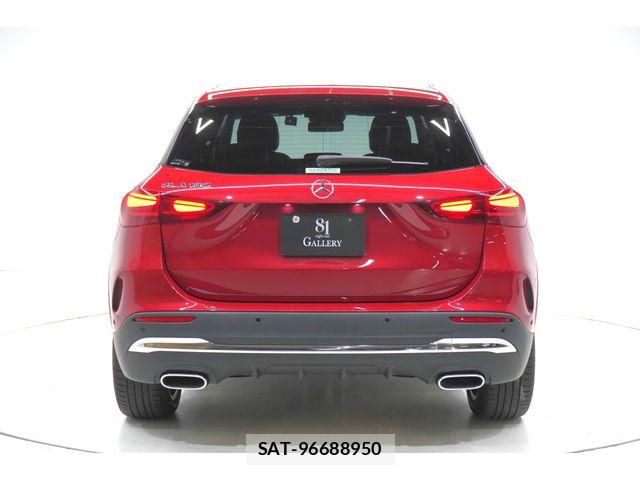 Mercedes Benz GLA-CLASS 2024-10 7962593-5