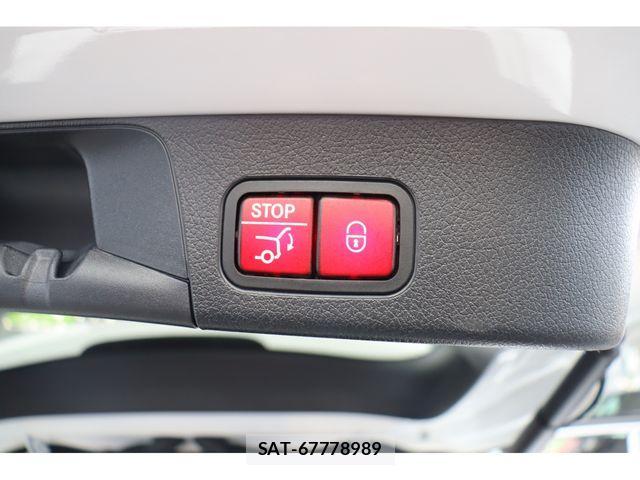 Mercedes Benz GLB-CLASS 2020-01 2211376-17