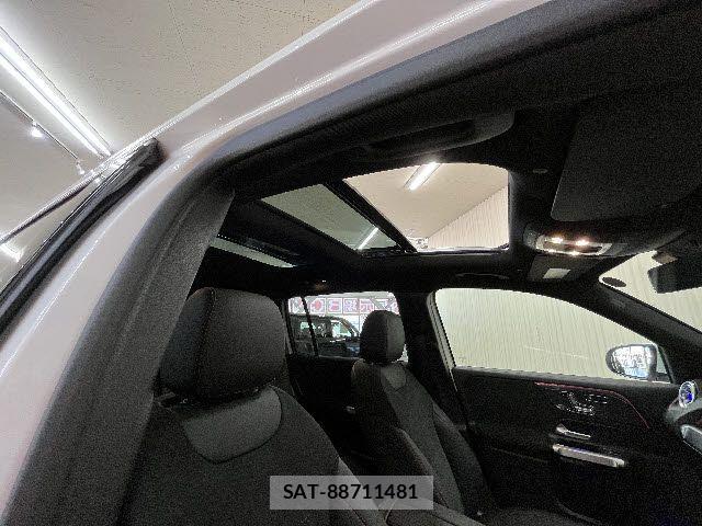 Mercedes Benz GLB-CLASS 2023-08 2670157-23