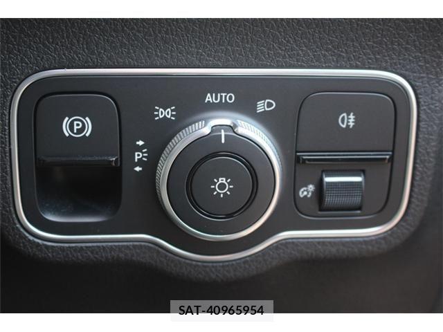 Mercedes Benz GLB-CLASS 2020-10 3015289-11