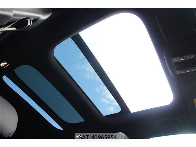Mercedes Benz GLB-CLASS 2020-10 3015289-16