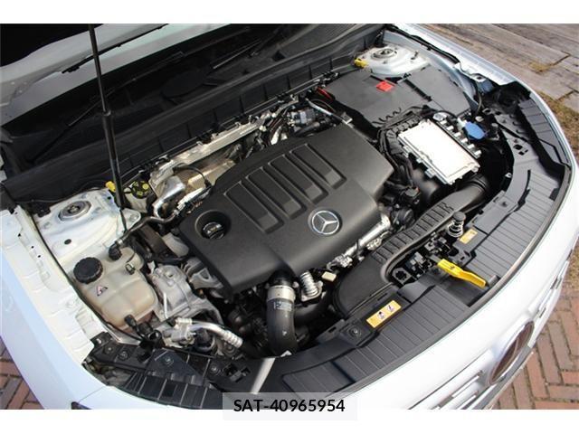 Mercedes Benz GLB-CLASS 2020-10 3015289-18