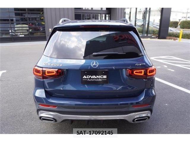 Mercedes Benz GLB-CLASS 2023-04 3907563-10