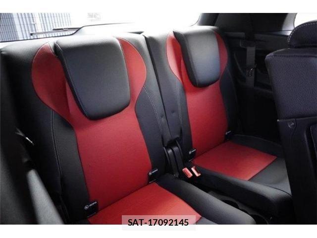 Mercedes Benz GLB-CLASS 2023-04 3907563-18
