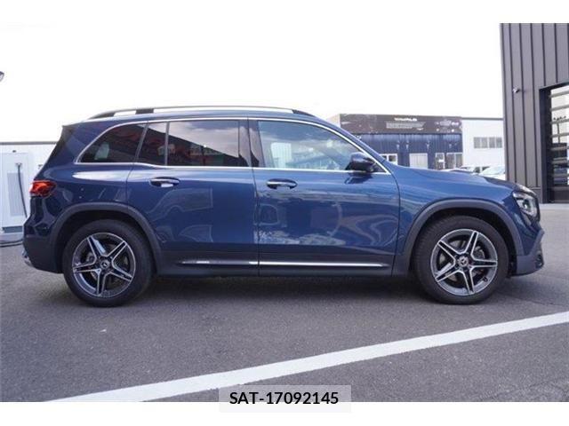 Mercedes Benz GLB-CLASS 2023-04 3907563-23