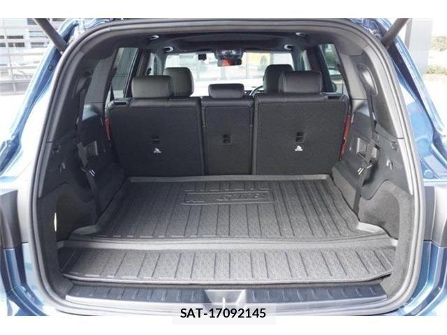 Mercedes Benz GLB-CLASS 2023-04 3907563-6