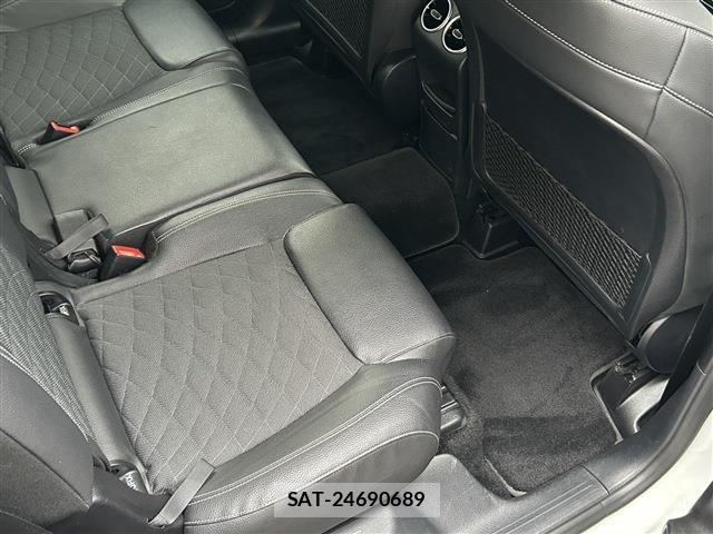 Mercedes Benz GLB-CLASS 2020-09 6012884-11
