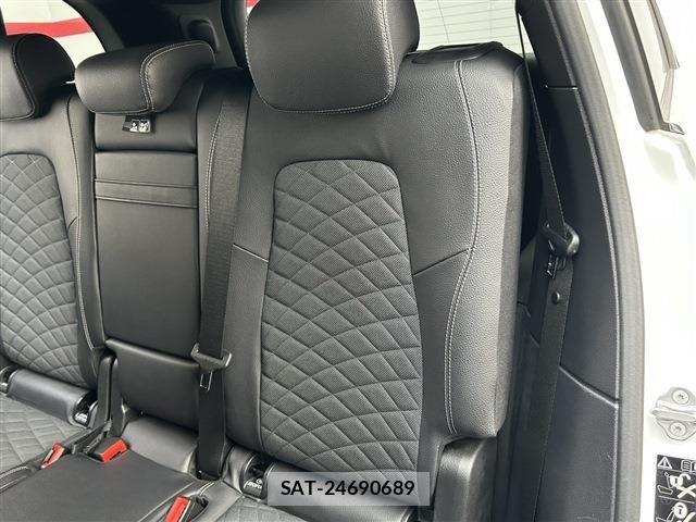 Mercedes Benz GLB-CLASS 2020-09 6012884-15