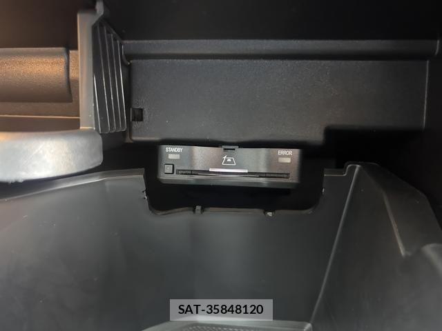 Mercedes Benz GLB-CLASS 2024-11 6012872-8