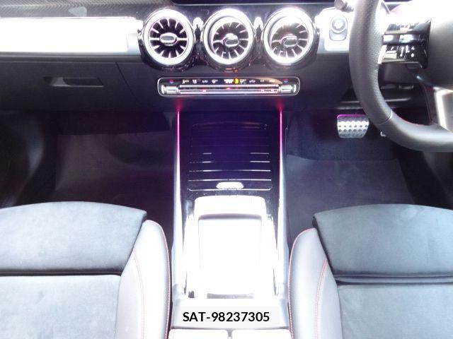Mercedes Benz GLB-CLASS 2025-04 6245664-21