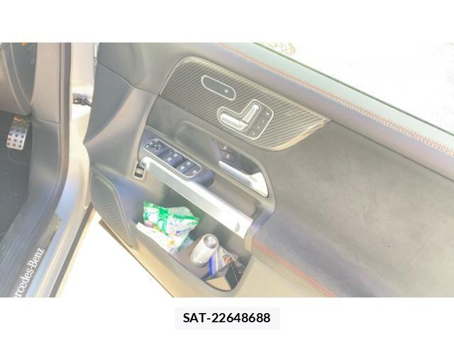 Mercedes Benz GLB-CLASS 2023-08 6613208-13