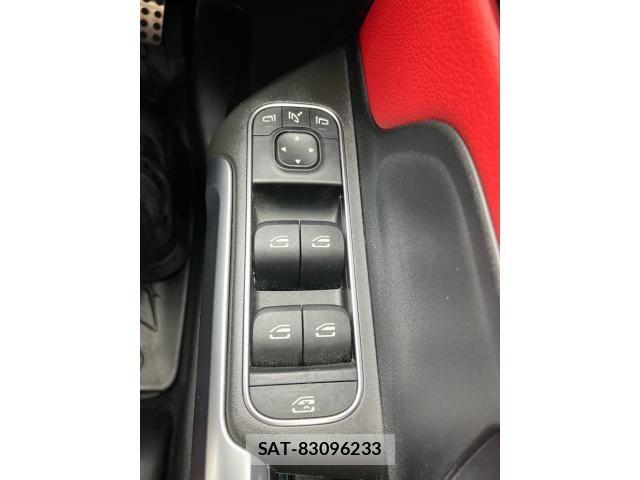 Mercedes Benz GLB-CLASS 2020-10 6908329-16