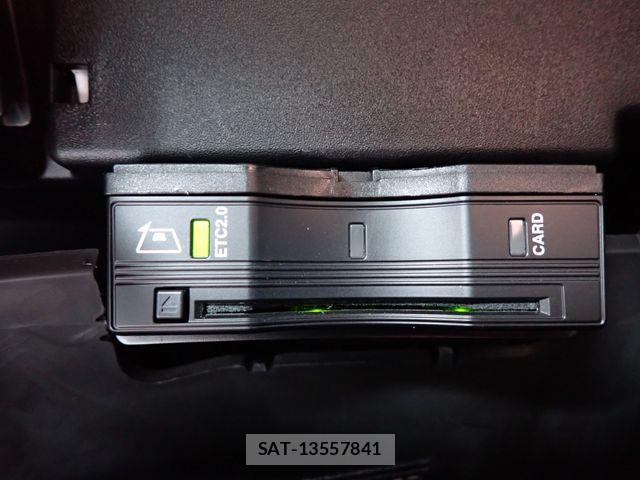 Mercedes Benz GLB-CLASS 2021-06 7221646-23