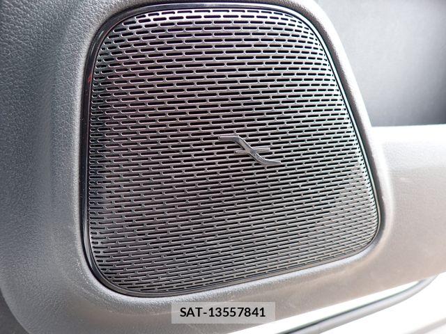 Mercedes Benz GLB-CLASS 2021-06 7221646-25