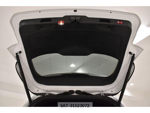 Mercedes Benz GLB-CLASS 2020-07 7221635-19