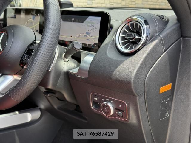 Mercedes Benz GLB-CLASS 2023-11 7221655-16