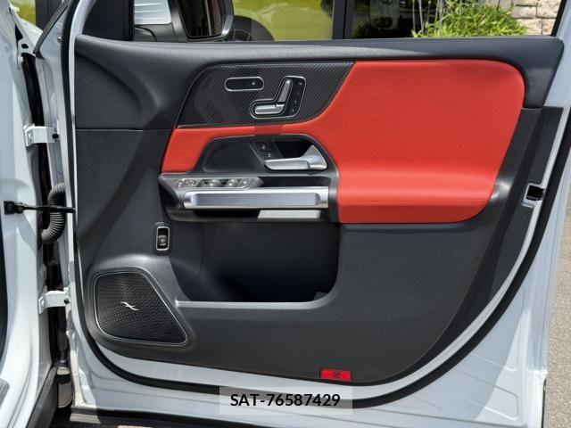 Mercedes Benz GLB-CLASS 2023-11 7221655-23