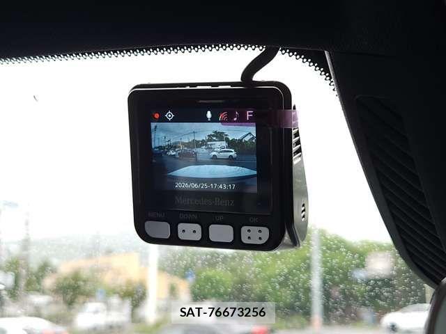 Mercedes Benz GLB-CLASS 2021-07 7725578-9