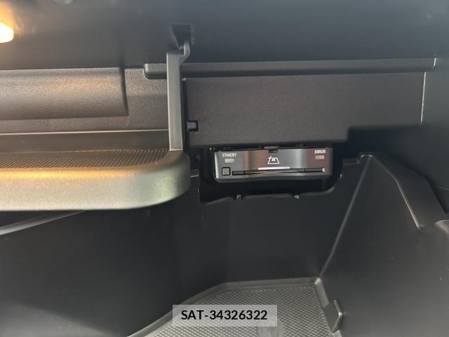 Mercedes Benz GLB-CLASS 2025-12 7877724-12