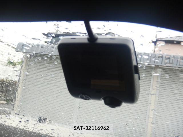 Mercedes Benz GLB-CLASS 2025-06 7962592-3