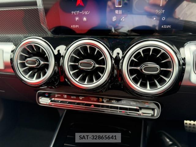 Mercedes Benz GLB-CLASS 2026-02 7979962-12