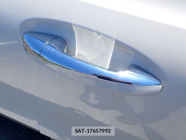 Mercedes Benz GLB-CLASS 2021-09 7979959-24