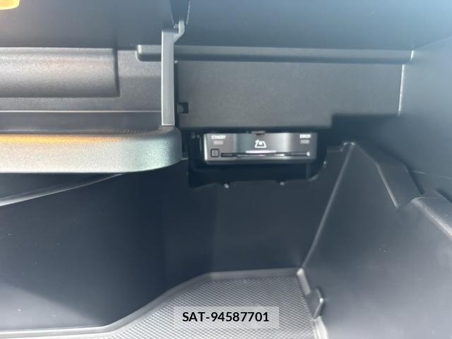 Mercedes Benz GLB-CLASS 2024-07 8100403-8
