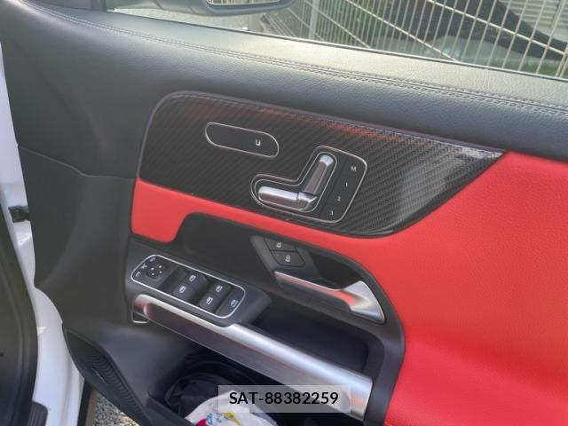 Mercedes Benz GLB-CLASS 2023-12 8100394-10