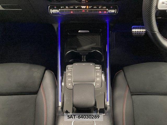 Mercedes Benz GLB-CLASS 2023-09 8100395-13
