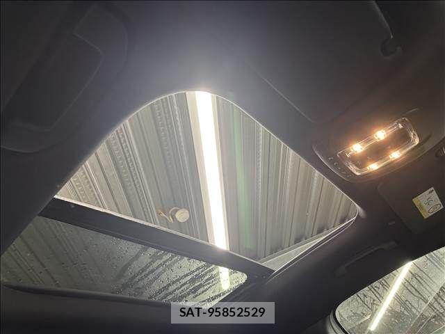 Mercedes Benz GLB-CLASS 2023-12 8100396-4