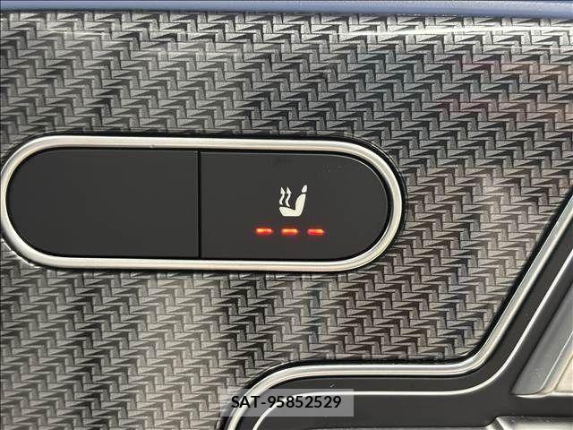 Mercedes Benz GLB-CLASS 2023-12 8100396-8