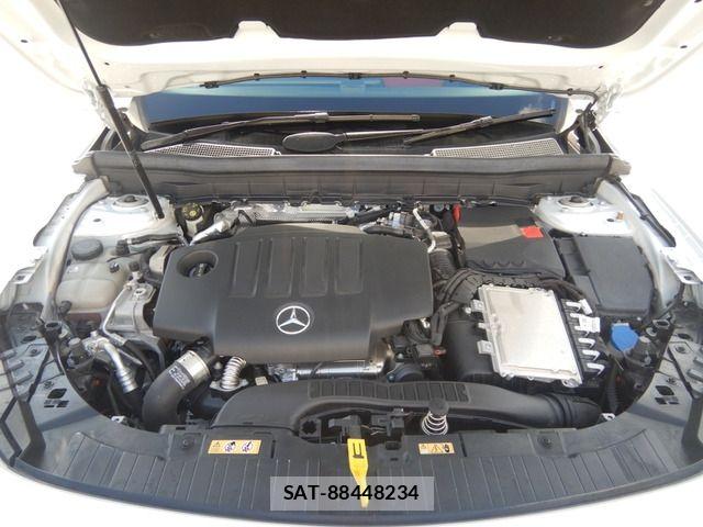 Mercedes Benz GLB-CLASS 2023-08 8131190-17